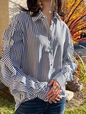 Banana Republic Dillon ruffle sleeve blouse